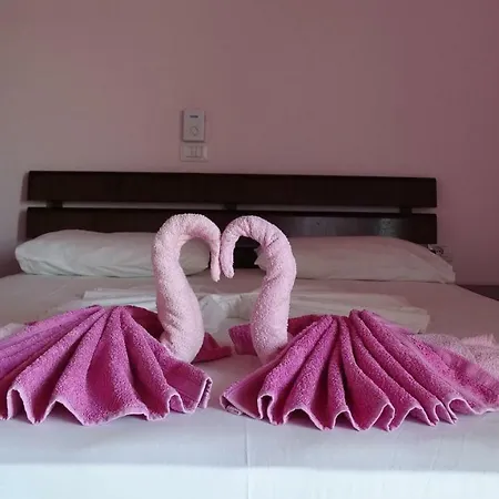 شقة فندقية Viktors *